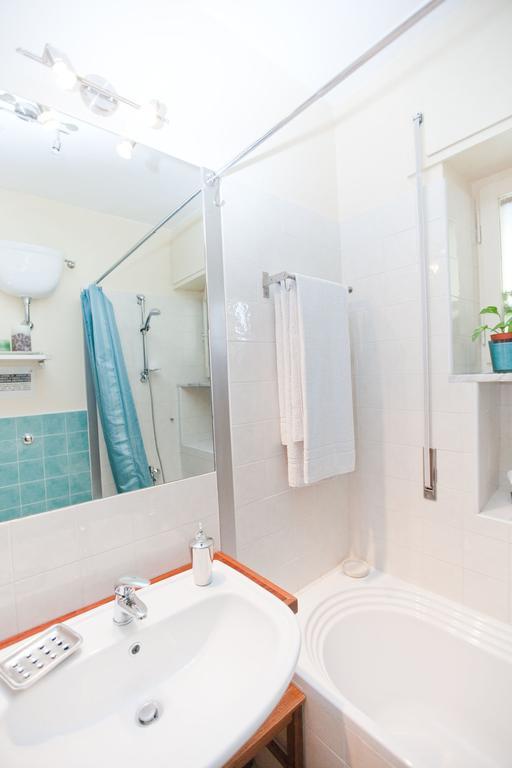 Rooms Rent Vesuvio B&B Napoli Dış mekan fotoğraf